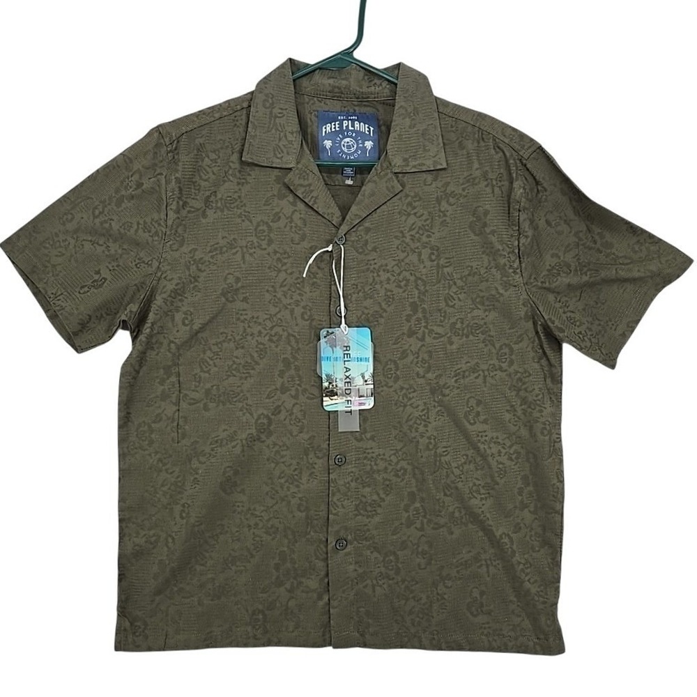 Free Planet SMALL Green Shirt NWT Resort Vacation Casual Mens Button Up